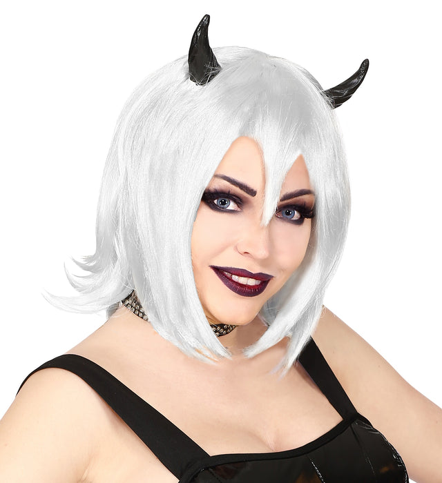 Perücke "Teufelin" mit schwarzen Hörnern | Weiß