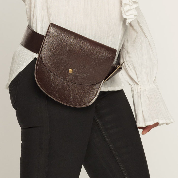 Gürteltasche mit Gürtel | Tasche 18x18 cm, Gürtel 110x5 cm - Braun